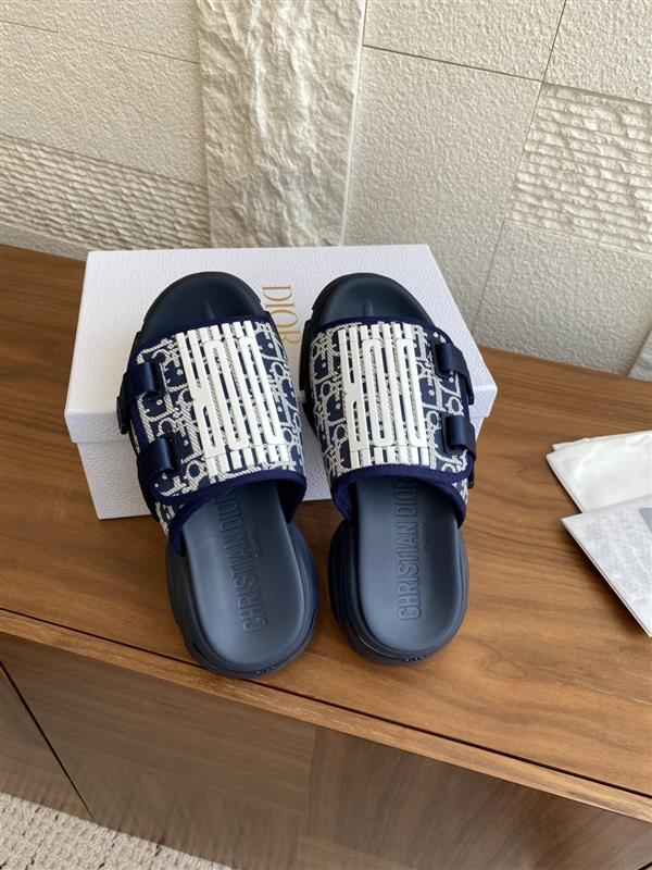 2025112818432330 280